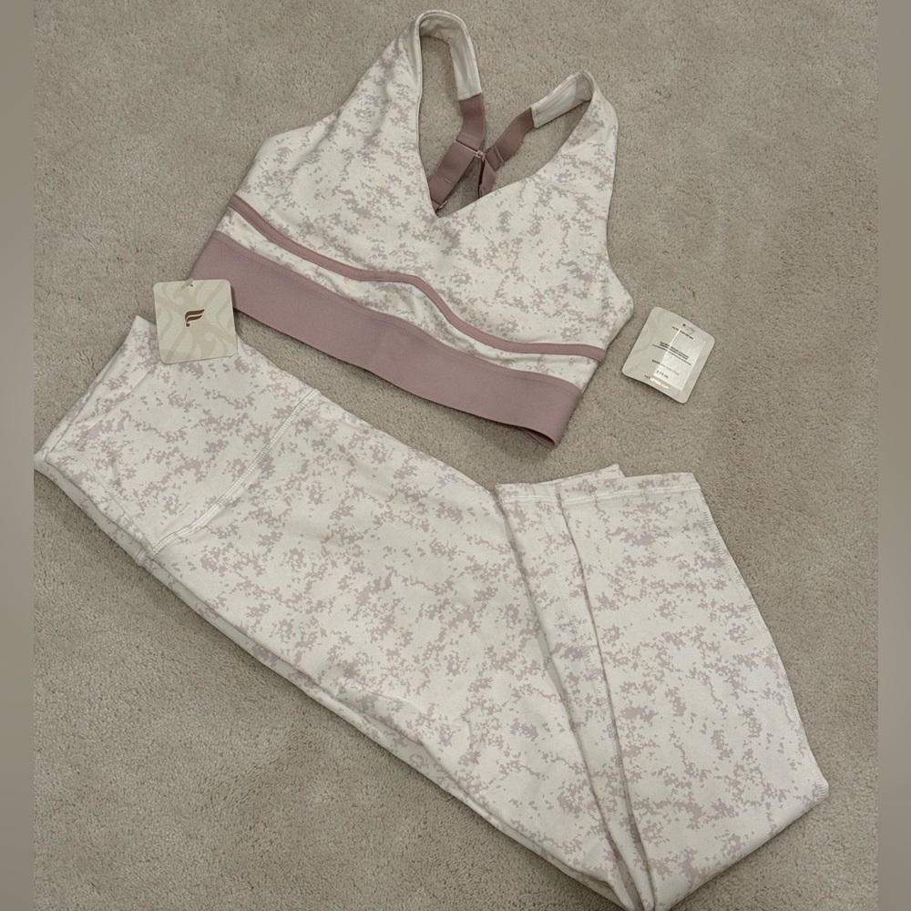 NWT Fabletics sports bra and leggings set